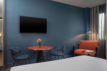 Premium Room (Extra Bed 2 Adults + 1 Child)