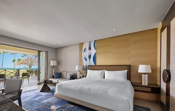 Family Room, 1 King Bed, Pool View (Tanjung, Terrace)