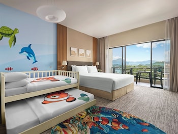 Family Room, 1 King Bed with Sofa bed (Clown Fish Themed)