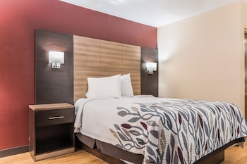 Deluxe Room, 1 Queen Bed, Smoking