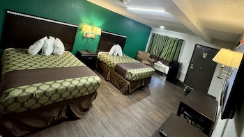 Standard Room, 2 Double Beds, Non Smoking