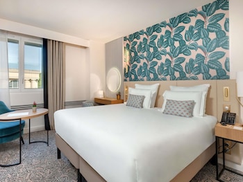 Deluxe Room, 1 King Bed