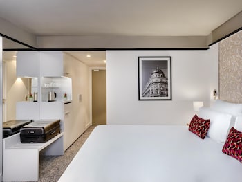 Superior Room, 1 King Bed