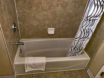 Deluxe Room, 2 Queen Beds