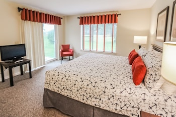 Room (2 Bedroom 2 Bath)