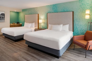Room, Multiple Beds