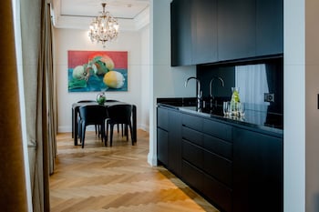 Luxury Living Studio
