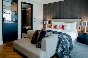 Family Room, 3 Bedrooms