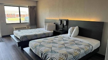 Standard Room, 2 Double Beds, Non Smoking