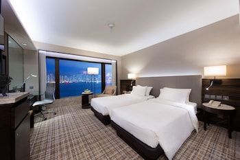 Delightful Stay with Afternoon Tea Retreat - Deluxe Harbourview Room