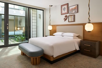 3 Bedroom Villa, Oceanfront (2 King and 2 Queen Bed)