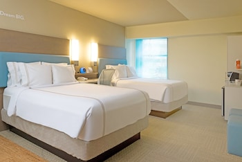 Standard Room, 2 Double Beds