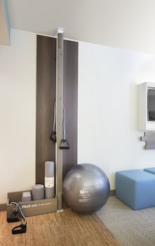 Standard Room, 1 Queen Bed, Accessible (Communications)