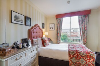 Classic Single Room
