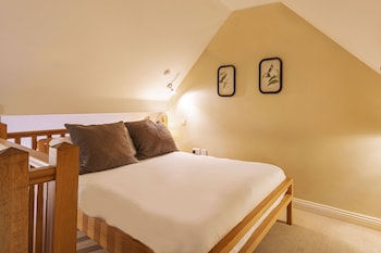 Deluxe Loft Room