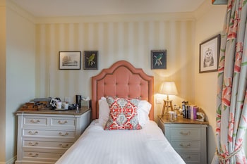 Classic Single Room
