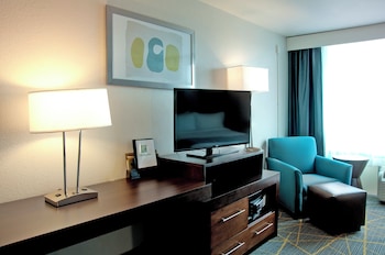 Standard Room, 1 King Bed, Balcony