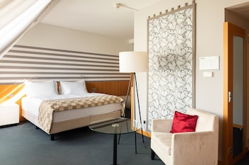 Premium Room, 1 King Bed with Sofa bed (Top Floor)