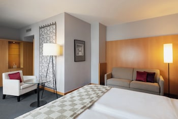Premium Room, 1 King Bed with Sofa bed (Top Floor)
