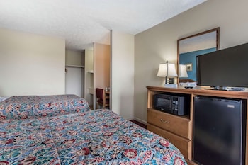 Standard Room, 2 Double Beds, Non Smoking