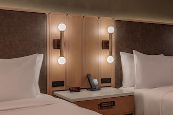 Room, 2 Queen Beds