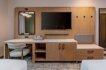 Room, 2 Queen Beds