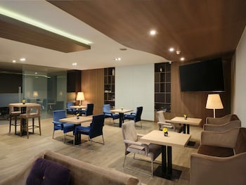 Premier Room, 1 King Bed, Club Lounge Access