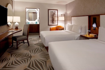 Room, 2 Double Beds, Poolside