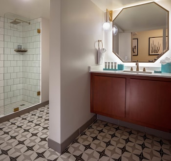 Suite, 1 Bedroom, Poolside