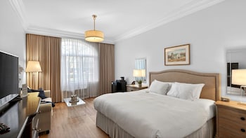 Luxury Room, 1 King Bed with Sofa bed