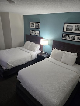 Standard Room, 2 Double Beds, Non Smoking