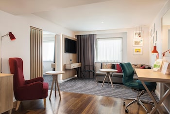 Suite, 1 King Bed