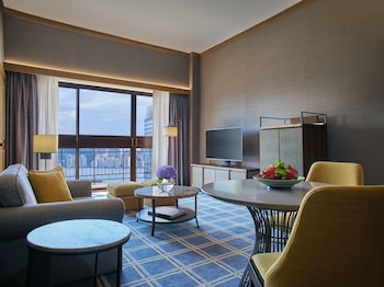 One Bedroom Suite King