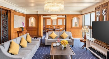 Grand Macau Presidential Suite