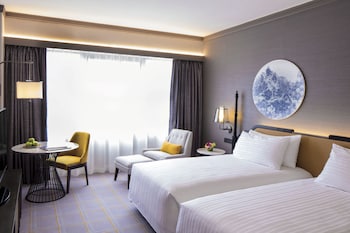 Friends Go Two-gether (2 Deluxe Rooms-not connecting)
