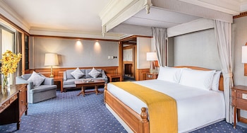 Grand Macau Presidential Suite