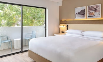 Deluxe Suite, 1 Bedroom, Courtyard View