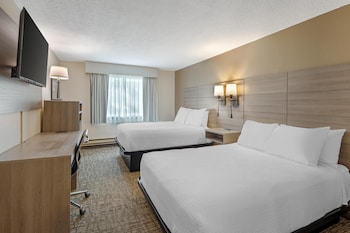 Standard Room, 2 Queen Beds, Non Smoking, Refrigerator & Microwave (with Sofabed)