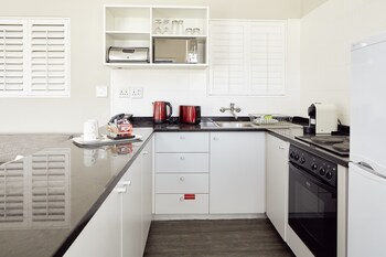 Superior Studio, 1 King Bed, Sea View