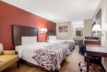 Deluxe Room, 2 Queen Beds, Non Smoking