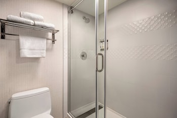 Standard Room, 2 Queen Beds (Family)