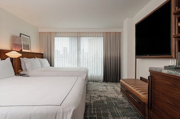 Room, Multiple Beds