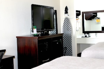 Room, 2 Double Beds, Accessible, Smoking
