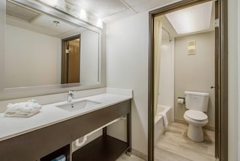 Suite, Multiple Beds, Non Smoking