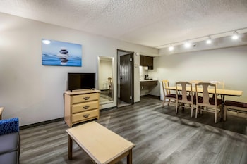 Suite, Multiple Beds, Non Smoking