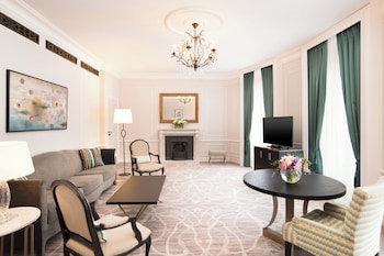 Suite, 1 Bedroom, Garden View