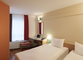 Standard Room, 2 Twin Beds