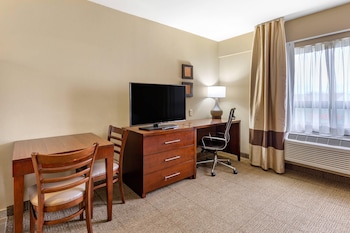 Suite, 2 Double Beds, Non Smoking