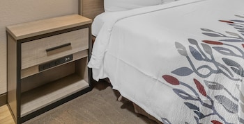 Superior Room, 1 King Bed (Smoke Free)