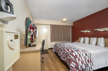 Standard Room, 1 King Bed (Smoke Free)